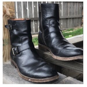 frye smith engineer boot